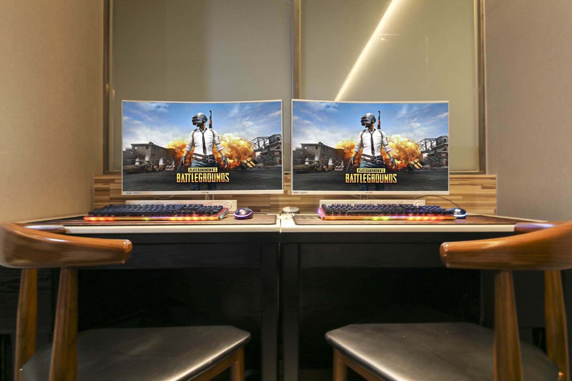 couple pc room | room amenity