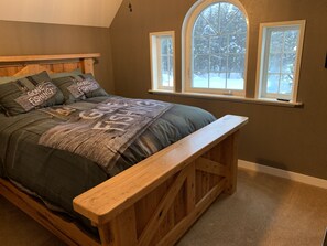 4 habitaciones, tabla de planchar con plancha, cuna de viaje y wifi