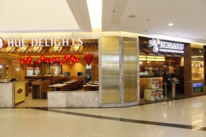 Restaurant - Sens House Saigon – Serviced Apartments in Vinhomes Central Park (Ho Chi Minh City)