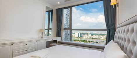 Premium-Apartment, 3 Schlafzimmer, Balkon, Stadtblick (Sens House) | Ausblick vom Zimmer