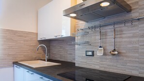 Frigorifero, forno, lavastoviglie, freezer