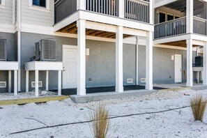 Unclassified image, 2 of 50, button - The Commodore's Son |Perfect Couples Retreat |Stay in Style at Lost Key |Beach Club |Pools |Spa|Golf (Pensacola)