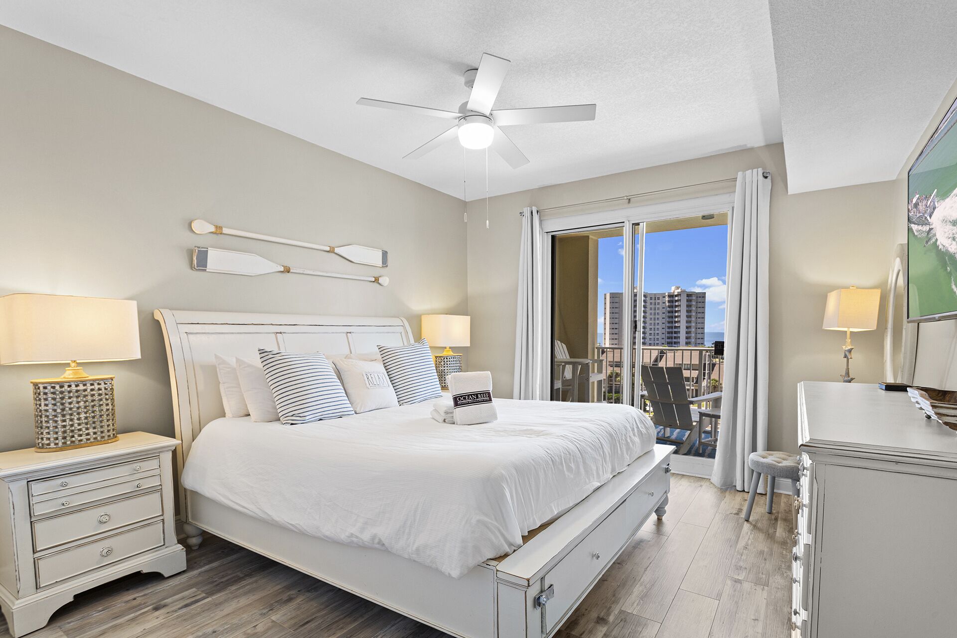 2 bedrooms, internet, bed sheets