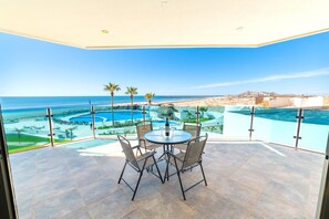 Outdoor dining - Esmeralda Beach Resort 2 Bedrooms Condo B 203 (Puerto Peñasco)