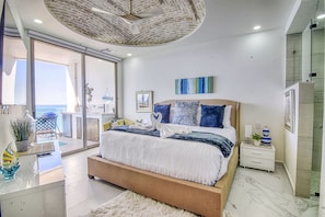 3 bedrooms, WiFi, bed sheets, wheelchair access