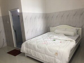 Superior Double Room | Free WiFi, bed sheets - Duc Linh Hotel (Phu Quoc)