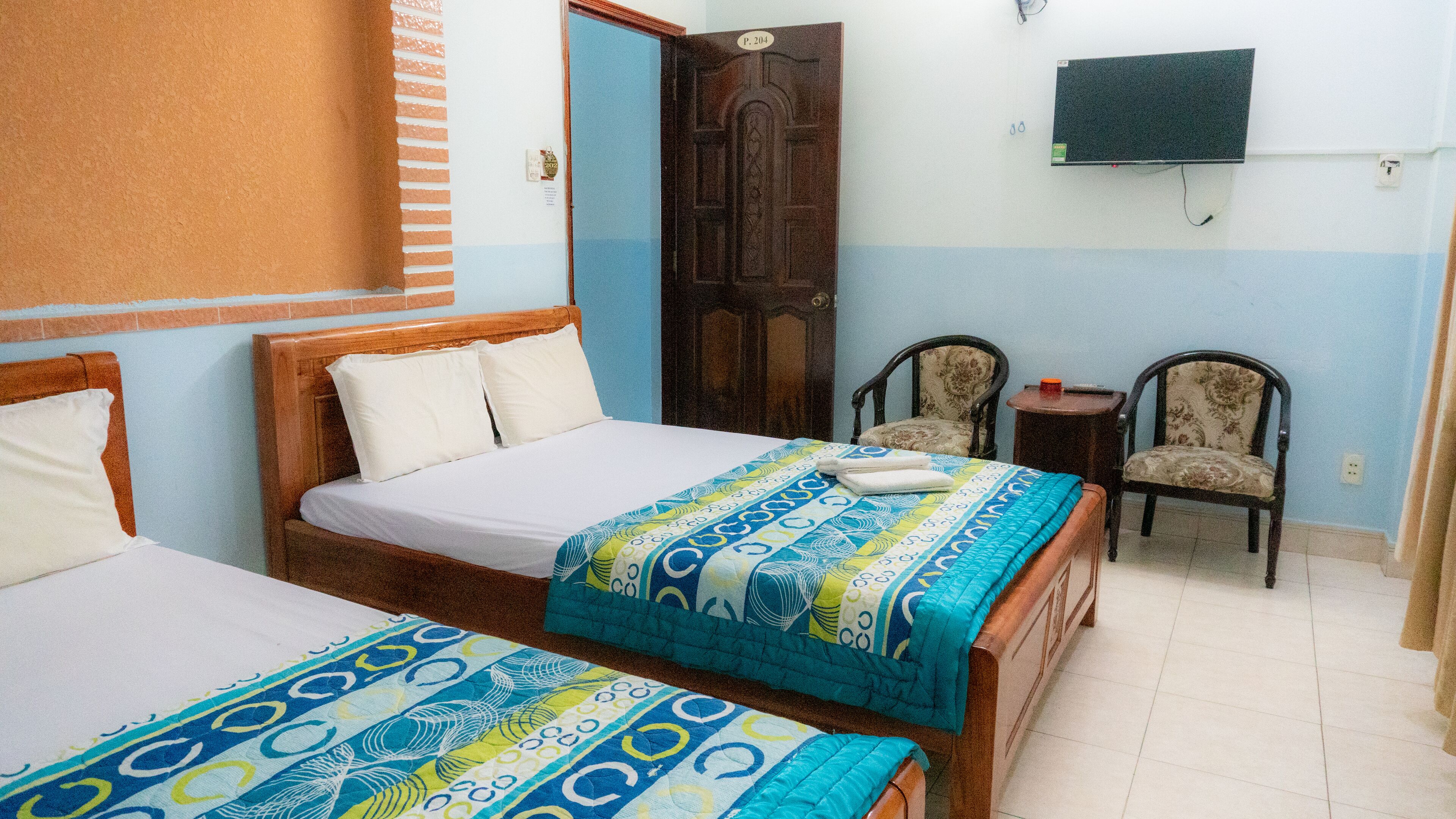 Desk, iron/ironing board (on request), free WiFi, bed sheets