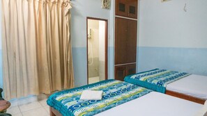 Firemannsrom | Skrivebord, strykejern/-brett, wi-fi (inkludert) og sengetøy