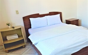 Double Room | Desk, free WiFi, bed sheets - Thuan Lam Hotel (Da Lat)