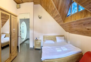 Phòng đôi | Bàn, bàn ủi/dụng cụ ủi quần áo, truy cập Internet không dây miễn phí 