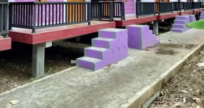 Bungalow Ungu Kebumen