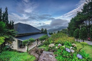 View from property - Resort Agrowisata Perkebunan Tambi by Zuzu (Kejajar)