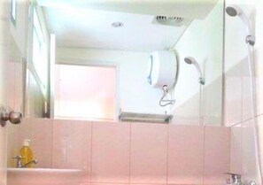 Bathroom - Apartement Educity Tower Y-P-H By Prafi (Surabaya)