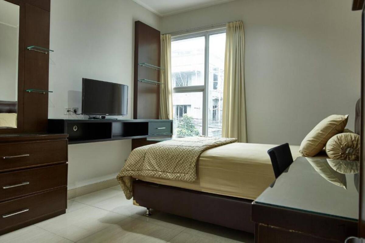 1 bedroom, free WiFi, bed sheets