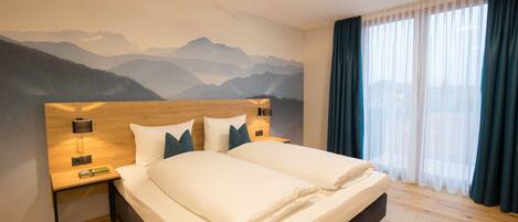 1 bedroom, in-room safe, WiFi, bed sheets