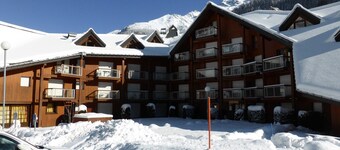 2-Room Apartment for 5 in Les Contamines-Montjoie with Parking