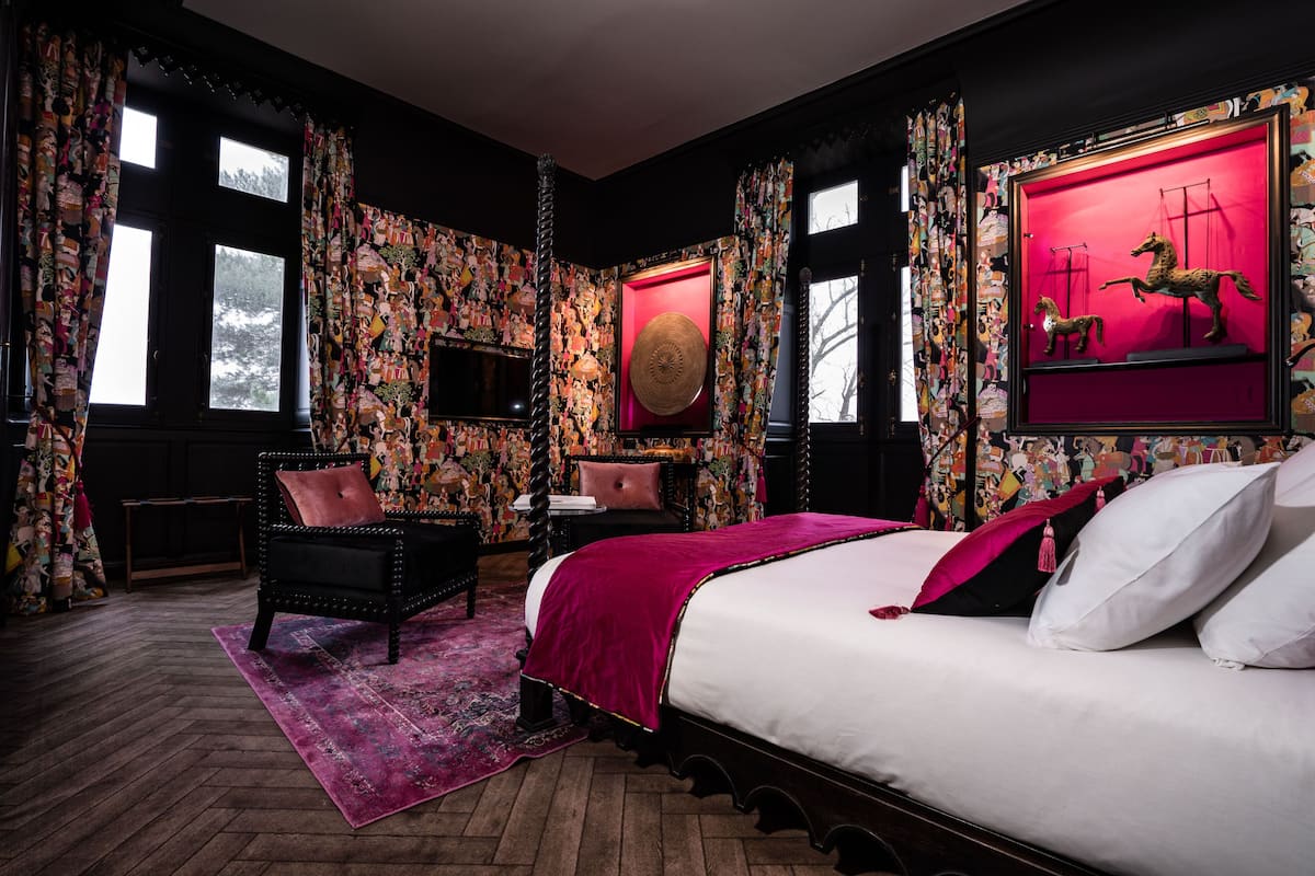 Double Room | 1 bedroom, premium bedding, minibar, in-room safe