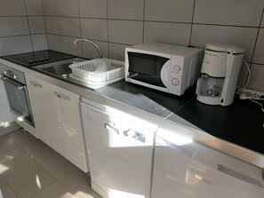 Réfrigérateur, lave-vaisselle