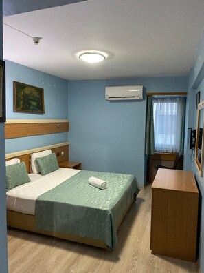 Minibar, schallisolierte Zimmer, kostenloses WLAN, Bettwäsche