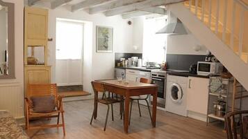 Réfrigérateur, micro-ondes, four, lave-vaisselle