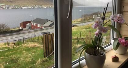 Fjord cottage