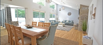 Hamptons Paradise — Private Heated Pool 3BR Quogue Village Home 5 Min to Beach ·