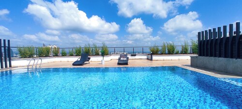 Entire Furnished One Bedroom