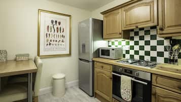 Family Cottage, Ensuite, City View | Dapur berkongsi