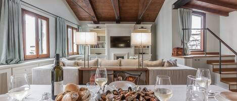 Apartment, 1 Schlafzimmer, Terrasse | Esszimmer