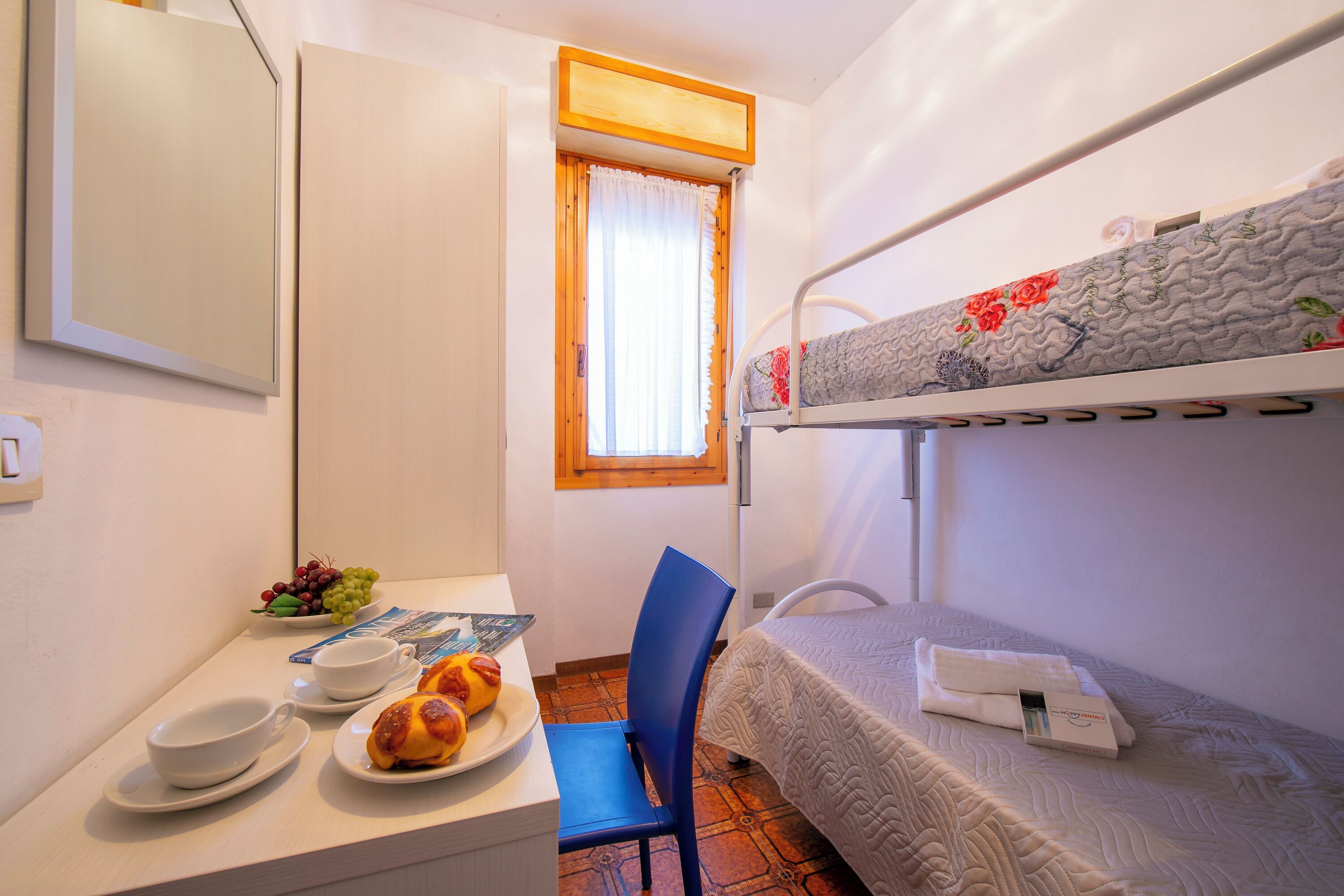 Familienapartment, Mehrere Schlafzimmer, Bergseite (Appartamento Secrel 8) | 1 Schlafzimmer, kostenloses WLAN, Bettwäsche