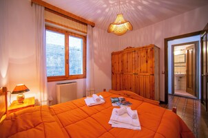 Apartamento familiar, varias habitaciones, junto a la montaña (Appartamento Secrel 10) | 1 dormitorio, wifi gratis, ropa de cama