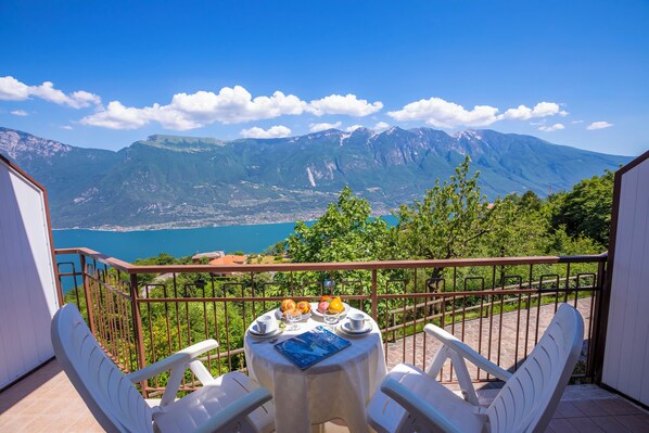 Grill-/Picknickplatz