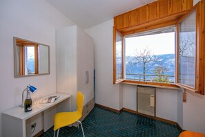 Familienapartment, 1 Schlafzimmer, Bergseite (Appartamento Secrel 2) | Ausblick vom Zimmer