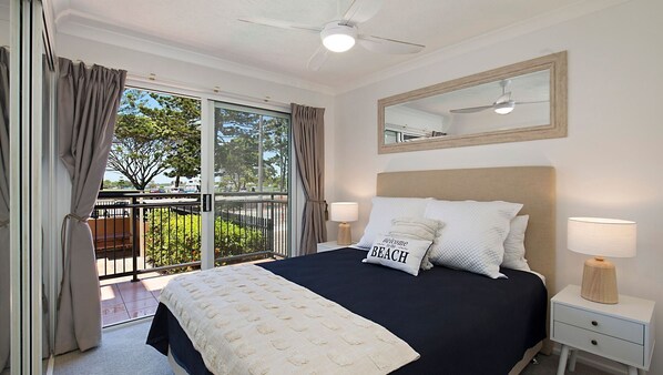 2 bedrooms, iron/ironing board, Internet