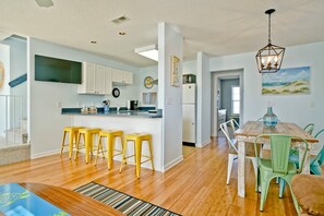 Fridge, microwave, oven, stovetop - Island Ties / 2714 W Dolphin Drive - Coastal Vacation Resorts (Oak Island)