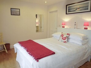 3 bedrooms, bed sheets - Fourteens Holiday Home Ballinskelligs (Ballinskelligs)