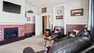 TV, fireplace, Netflix, streaming services