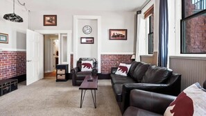 TV, fireplace, Netflix, streaming services