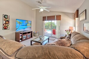 Smart TV, video games, DVD player, books - 4 Bed Executive Villa south facing pool/spa near Disney (Davenport)