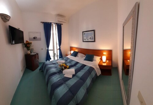 Double room, Terrace, No kitchen, Ground floor (Gardenia)