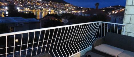 Apartment (Two Bedroom Apartment) | Terrace/patio