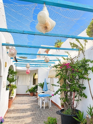 Unclassified image, 2 of 6, button - Studio, terrace, first floor (Ortensia) (Anzio)