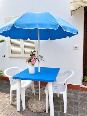 Outdoor dining - Studio, terrace, first floor (Ortensia) (Anzio)