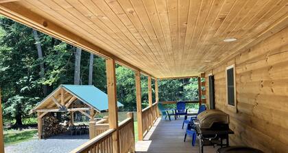 Family Friendly Waterfront Log Cabin on on the Wild & Scenic Clarion River