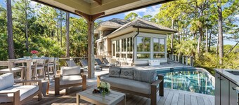 Stunning views, dog friendly, new pool!