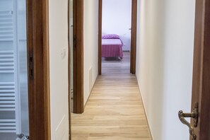 2 bedrooms, bed sheets