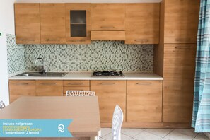 Fridge - RS315 - Marcelli, two-room apartment in a seafront residence (Marcelli)