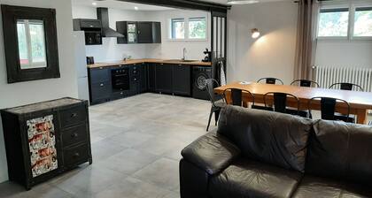 Tres grand espace a lâesprit industriel