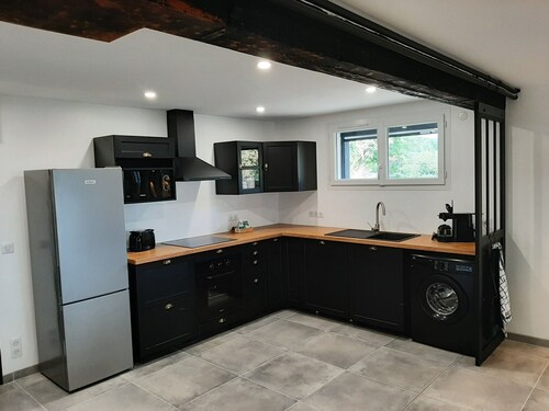 Very large space with industrial feel