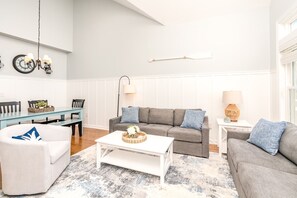 Smart-TV og peis